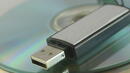Крадец отмъкна лаптоп на професор, върна му цялата информация на USB