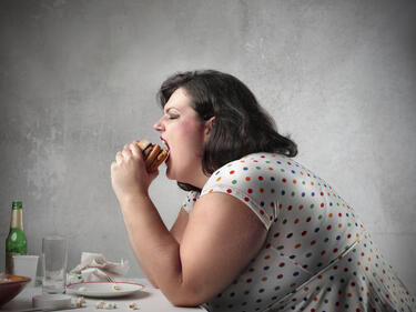 Диетолози: Нездравословното хранене е по-опасно от тютюнопушенето