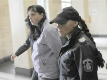 Адвокатът на акушерката Емилия Ковачева поиска отвод на съда
