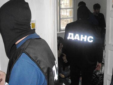 Съдят двама каналджии от София 