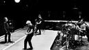 Въоръжен фен спя концерта на U2 в Стокхолм
