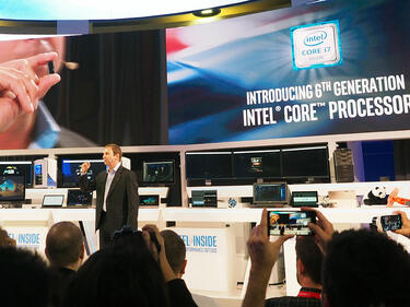 Печалбите на Intel падат