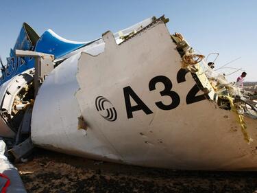 Появиха се нови доказателства, че атентат е свалил разбилия се руски самолет над Египет