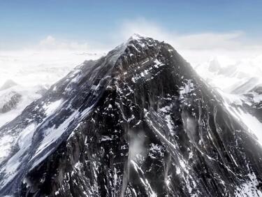 Следващата година почти всеки ще може да изкачи Еверест. Безопасно (ВИДЕО)