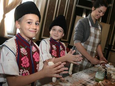 Българинът остава традиционалист! Иван и Георги са най-популярните имена у нас
