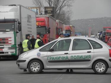 Превозвачите се заканват да отмъстят на Гърция: През юни блокират туризма й