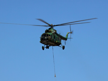 И военната авиация ще вози властта