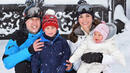 Кралското семейство показа снимки от общата си ски ваканция