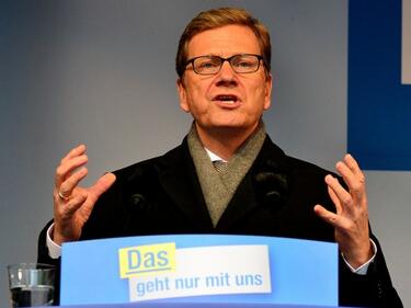 Почина екс външен министър на Германия 
