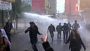 Кюрдите опитаха да празнуват Нова година в Турция, полиция нахлу с водни оръдия (ВИДЕО)
