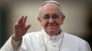 Папата изми и целуна краката на мигранти