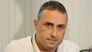 Петев решава проблема в атака за България с нападател от Шалке