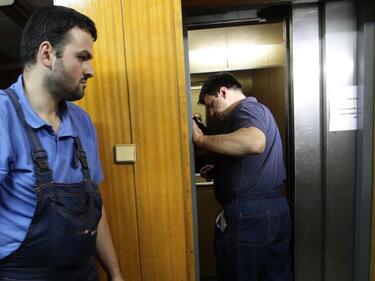 Сменяме асансьора с пари от ЕС? 