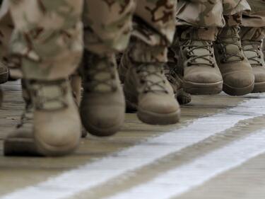 НАТО прехвърля у нас десетки хиляди войници?