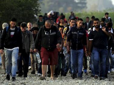 Спират ни и европарите, ако не приемем квотните бежанци