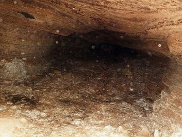 Откриха фенеречето на изчезналия в пещерата водолаз