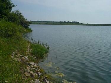 Младеж загина във водите на язовир Тича