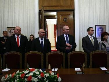След като оцеля парламентарната група на Ковачки вече се казва: БДЦ-Народен съюз