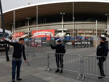 Намериха подозрителен предмет на Stade de France