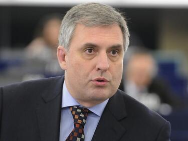 Калфин: Не, че държим да сме кандидати, но...