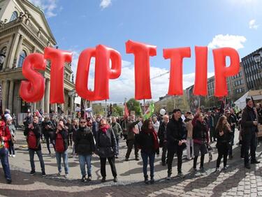 Париж: ЕС няма да подпише TTIP поне през 2016 г.