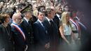 Франция в траур! Тъгува, освирква политици и разледва касапницата в Ница