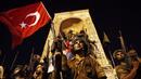 Светът се тревожи за Турция! ЕС и САЩ зоват Ердоган да спазва конституцията и законите (допълнена)