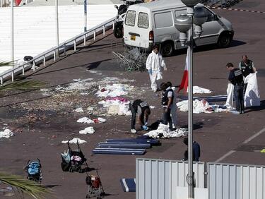 Франция задържа петима съучастници на атентатора от Ница