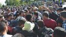 Атина предупреждава: 22 250 бежанци са на границата с България и Македония