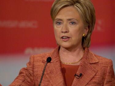 Клинтън: Ликвидирането на главатаря на ИД трябва да е с най-голям приоритет