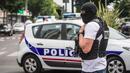 Възрастен мъж откри стрелба пред магазин край Париж (ДОПЪЛНЕНА)