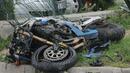 30-годишен моторист се вряза в камион и загина