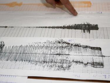 Земетресението в Гърция раздруса и софиянци
