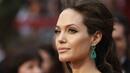 Кой е новият на Анджелина Джоли?
