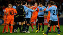Уругвай победи Холандия с дузпи в контролна среща
