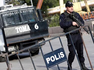 12 души в ареста заради истанбулския терор на Нова година