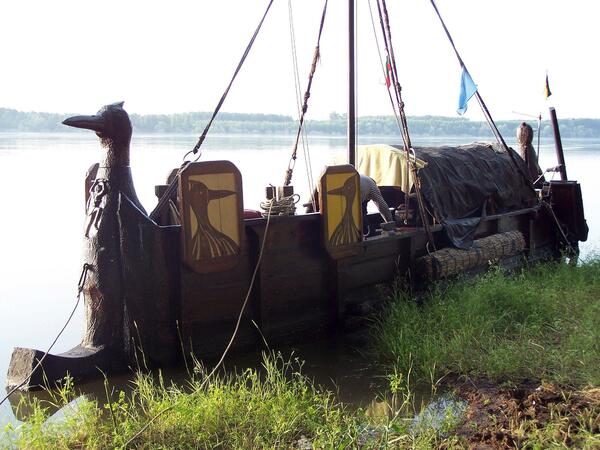 Древен кораб тръгва на експедиция от Варна 