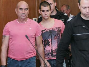 Скандалният кмет Ценко Чоков остава на топло
