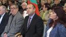 Нов виц за Радев и първата дама побърка мрежата
