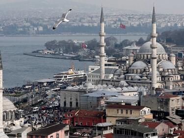 Сеизмолог: Очаквайте катастрофално земетресение в Истанбул