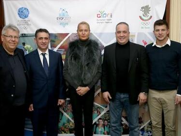 Стефка Костадинова на среща с таекуондо бос