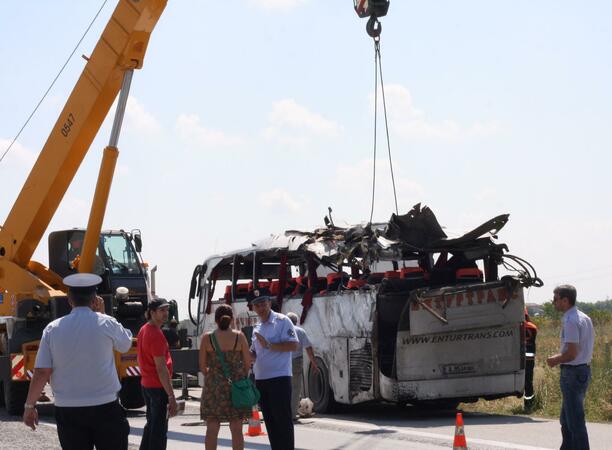 Община Бургас помага на пострадалите в катастрофата на АМ "Тракия"