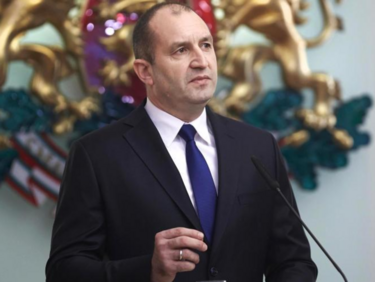 Най-важните моменти от първия месец на Радев като президент