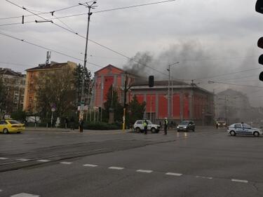 Ясни са подпалвачите на "Син сити" в София (ВИДЕО)