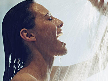 Откриха кога дневният душ е най-здравословен
