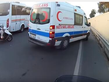 Зверска катастрофа с автобус в Турция