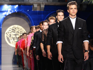 Versace ще създаде модна линия за H&M

