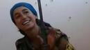 Смела кюрдска бунтовничка на косъм от смъртта (УНИКАЛНО ВИДЕО)