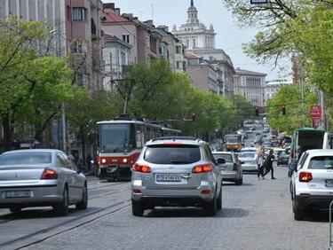 Тапи в столичния център до ноември! Ремонтът на "Дондуков" ще се проточи