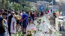 1 година от кошмара в Ница! Франция почита 86-те жертви на атентата (СНИМКИ)